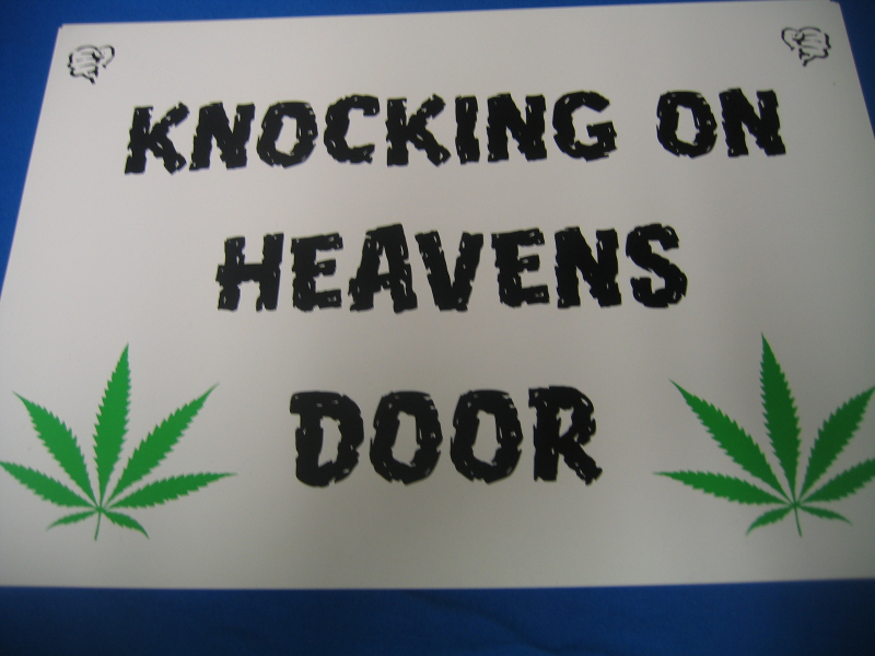 Knocking on Heavens Door (Trschild)