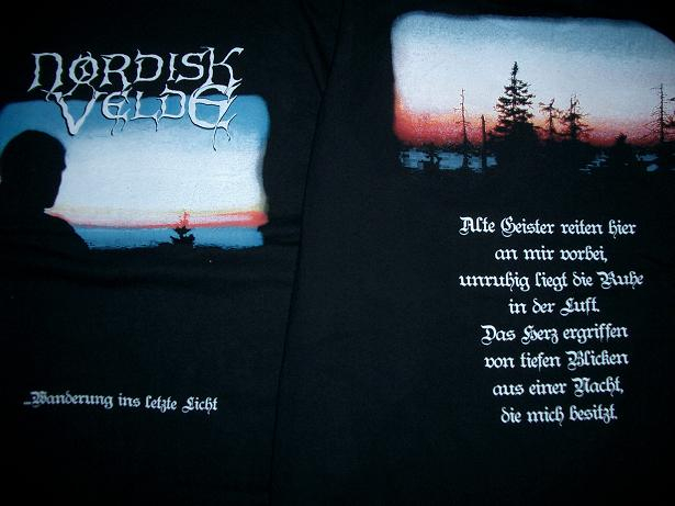 Nordisk Velde - Wanderung ins letzte Licht (T-Shirt)