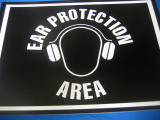 EAR PROTECTION AREA (Trschild)