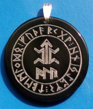 Amulett eines Kämpfers mit Schutzformel ALU (Wasserbüffelhorn)